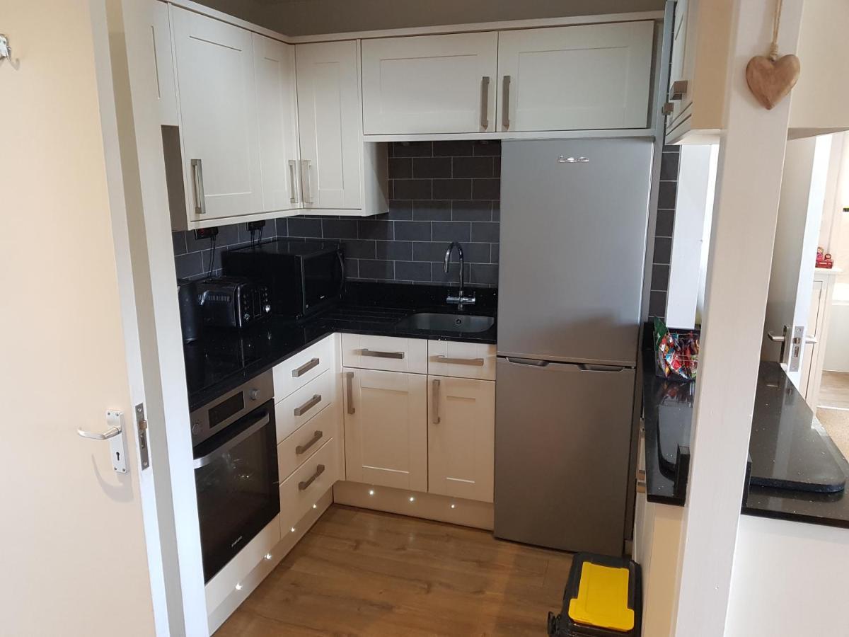 Bowness On Windermere, Lovely Apartment For 4 With Parking Exteriör bild